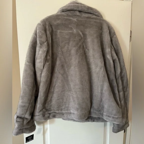 New! Sam Edelman Notched Lapel Women's Gray Faux Fur Coat Size XL - Picture 12 of 15